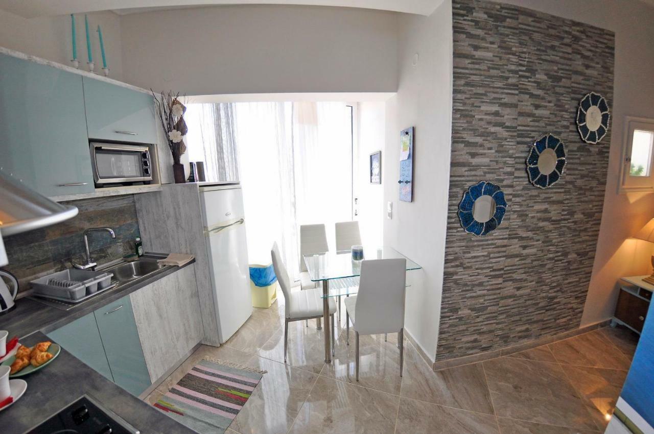 Tango Apartment On The Beach Палеокастрица Экстерьер фото